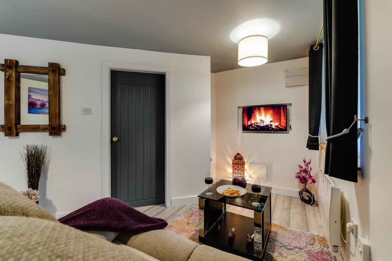 1 Bedroom Swinley Apartment L Free Parking L Wigan Royal Infirmary L Haigh Hall L Central Location Εξωτερικό φωτογραφία